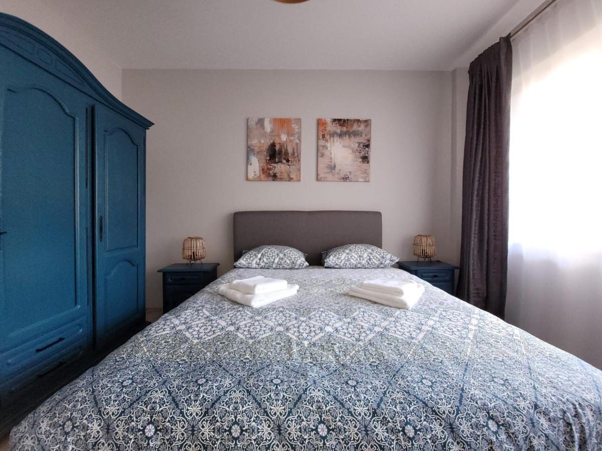 Lovely Apartment Near City Center Cluj-Napoca Exterior foto